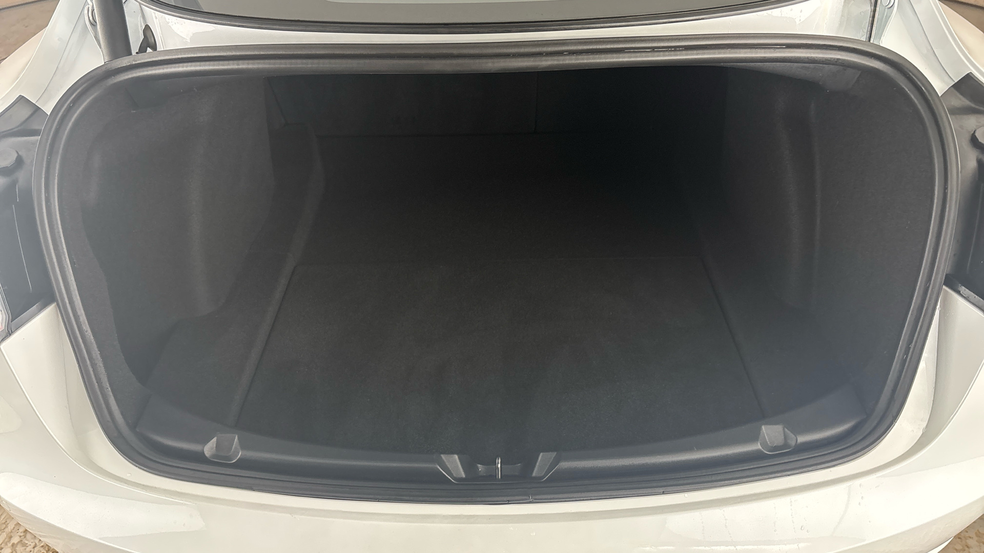 4020769 Long Range AWD 4dr Auto