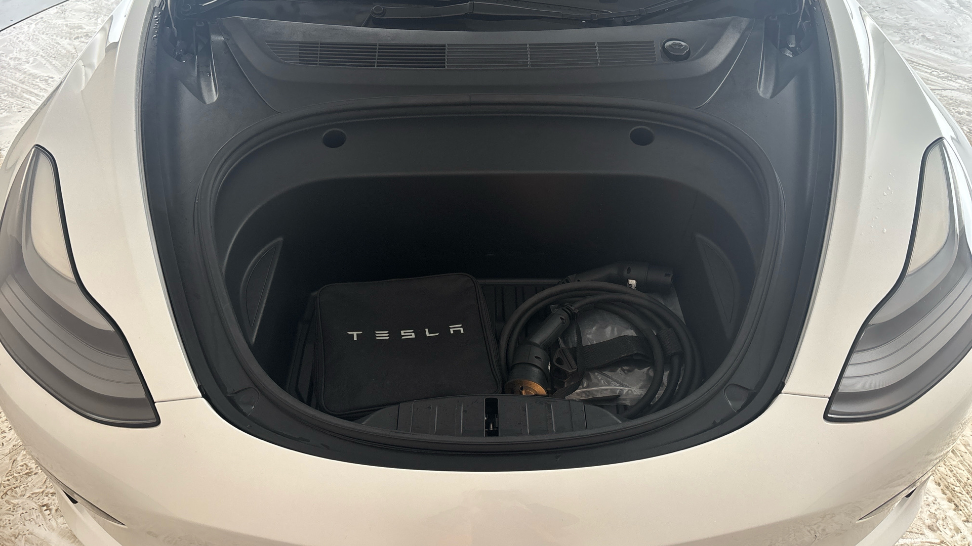 4020769 Long Range AWD 4dr Auto