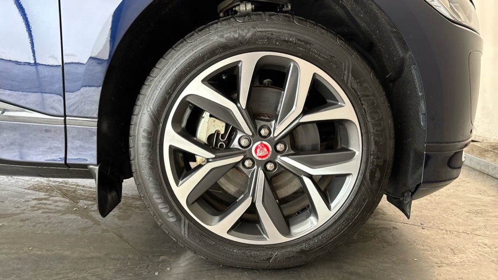 JAGUAR I-PACE Image 20
