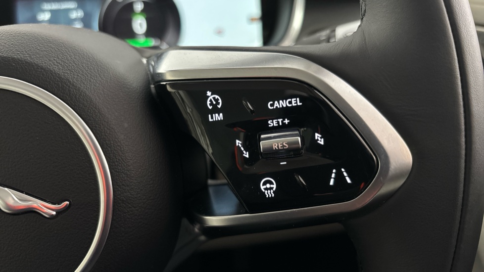 JAGUAR I-PACE Cruise control