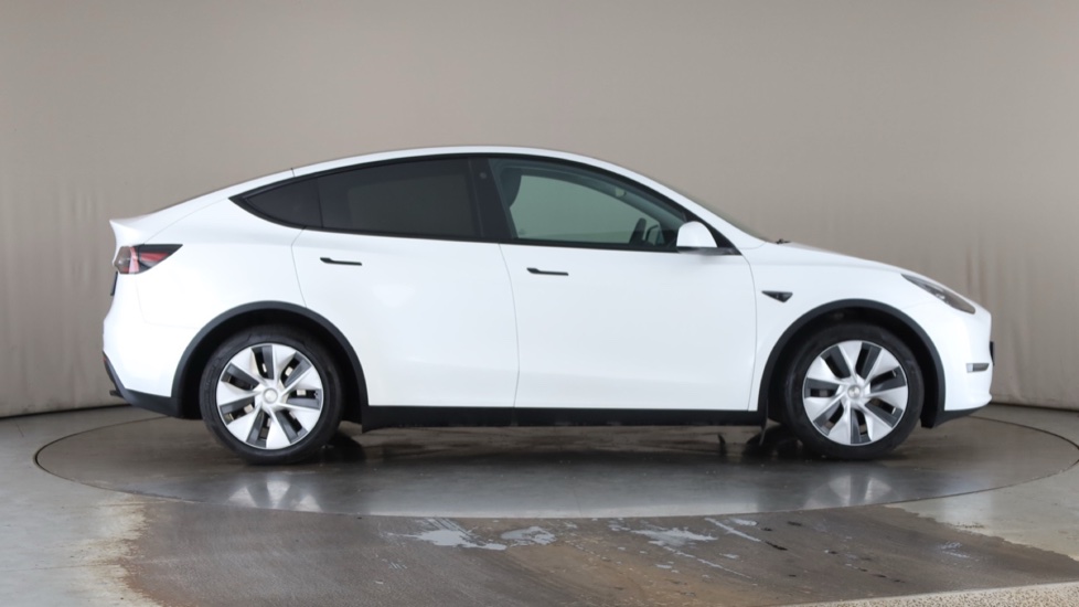 TESLA MODEL Y Image 6