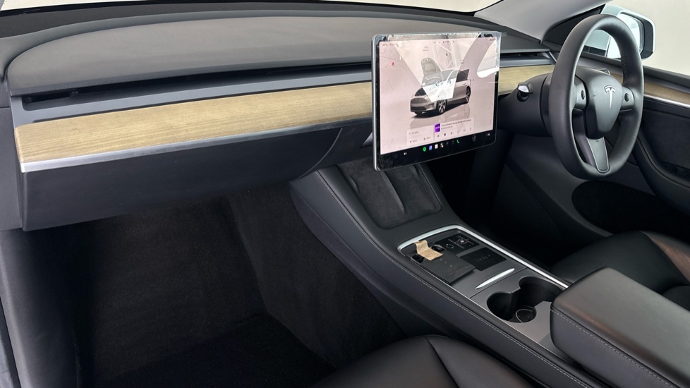 TESLA MODEL Y Image 10