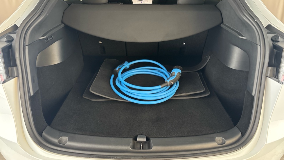 TESLA MODEL Y Image 15