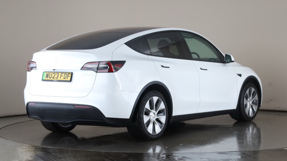 TESLA MODEL Y Image 5
