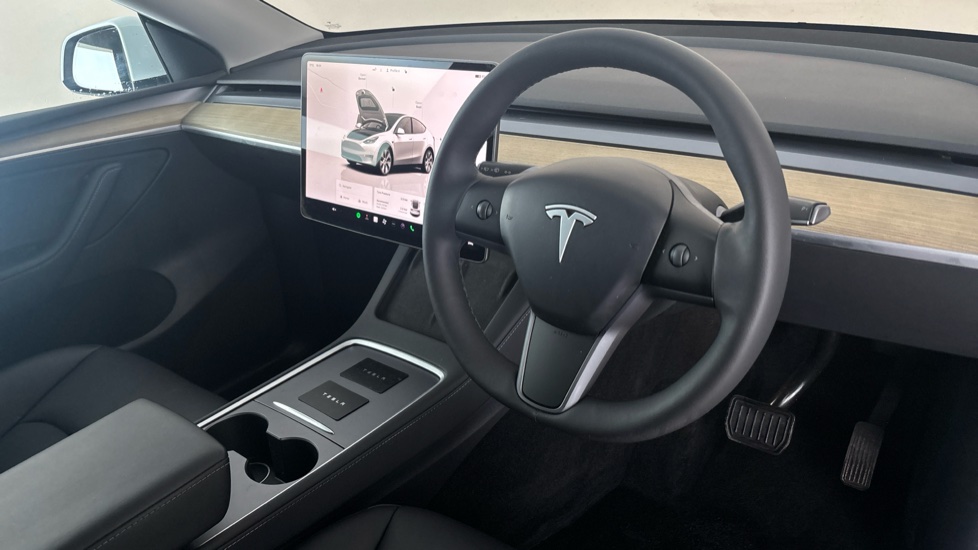 TESLA MODEL Y Image 9