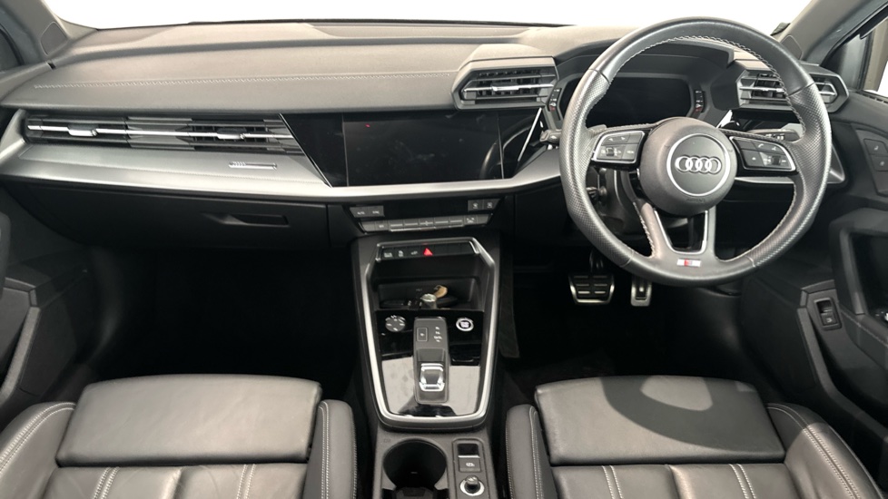 AUDI A3 Image 11