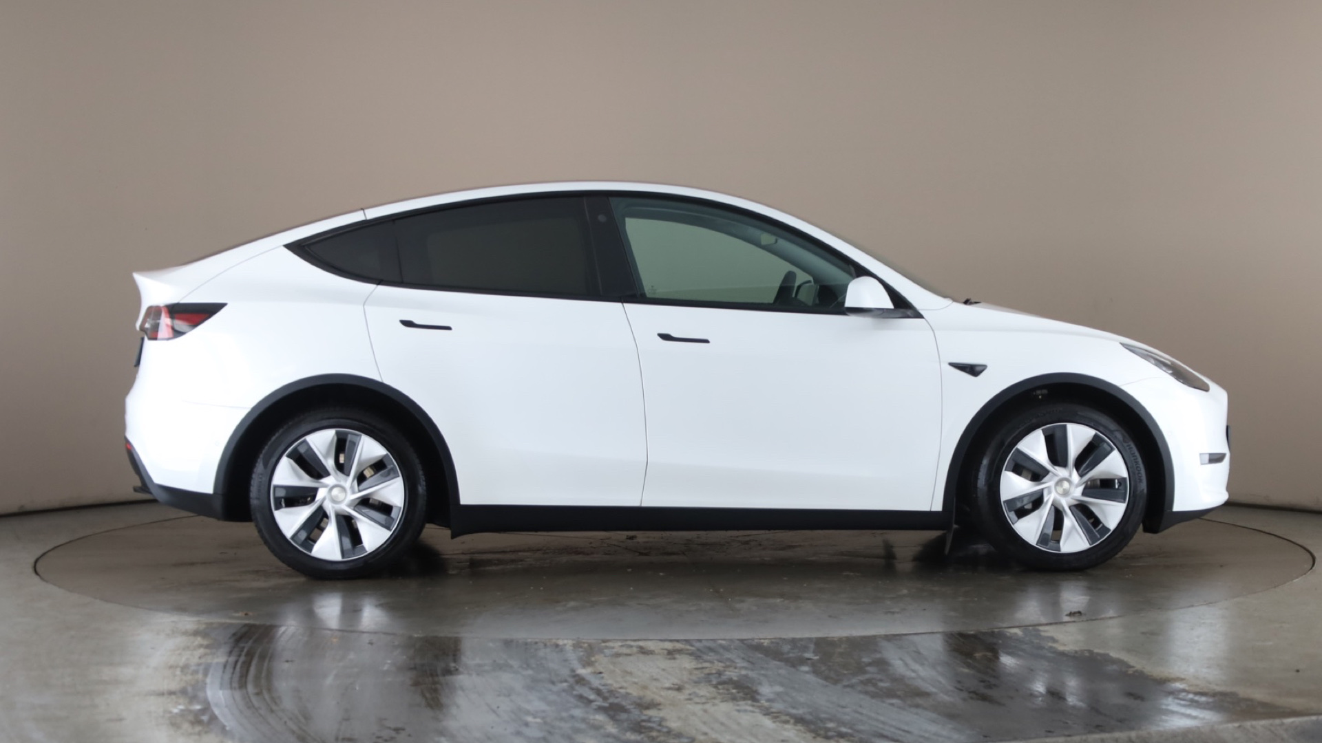 4020679 Long Range AWD 5dr Auto