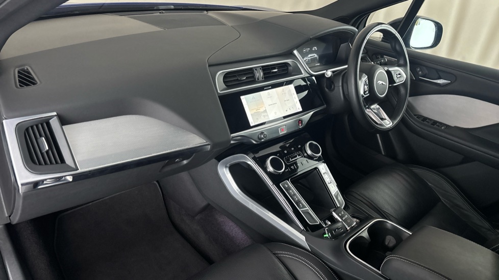 JAGUAR I-PACE Image 10