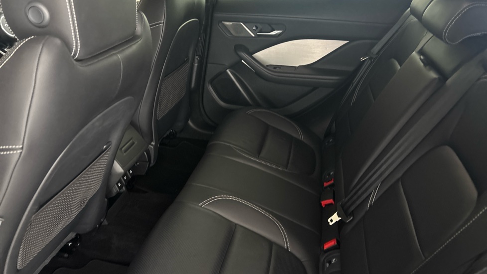 JAGUAR I-PACE Image 14