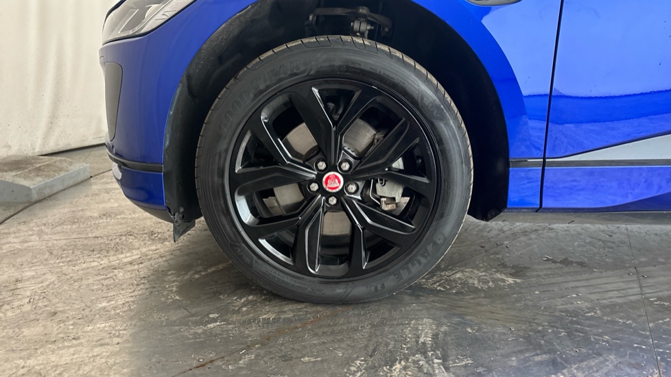 JAGUAR I-PACE Image 17