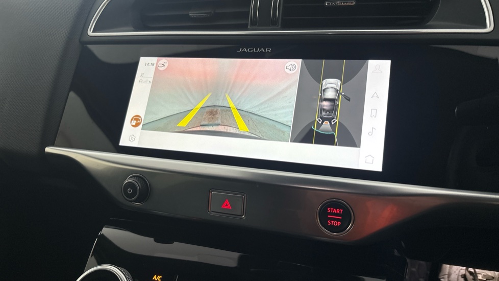 JAGUAR I-PACE reverse camera