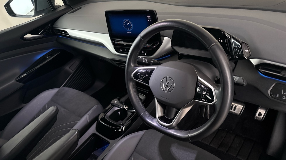VOLKSWAGEN ID.4 Image 9