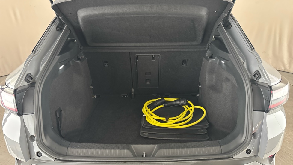 VOLKSWAGEN ID.4 Image 15