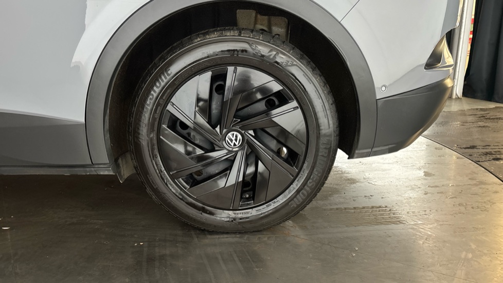 VOLKSWAGEN ID.4 Image 18