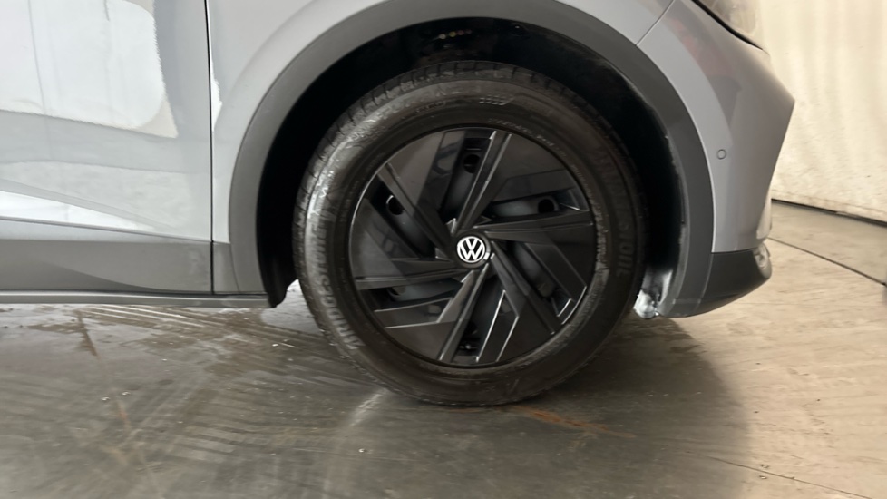 VOLKSWAGEN ID.4 Image 20