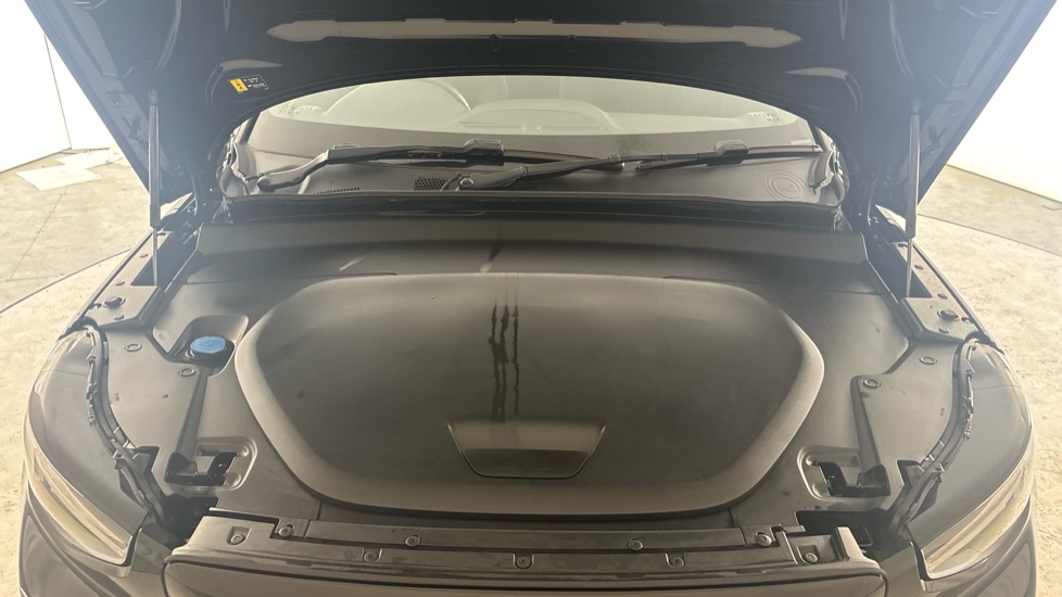 VOLVO C40 Image 16