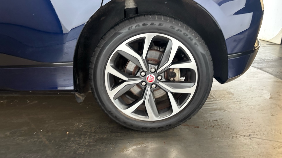 JAGUAR I-PACE ESTATE 294kW EV400 HSE 90kWh 5dr Auto [11kW Charger]