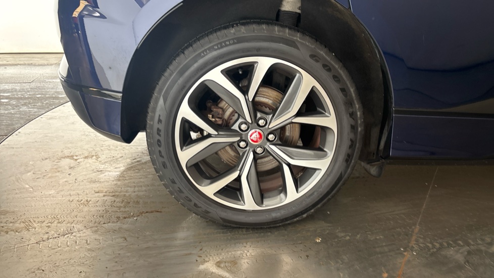 JAGUAR I-PACE ESTATE 294kW EV400 HSE 90kWh 5dr Auto [11kW Charger]