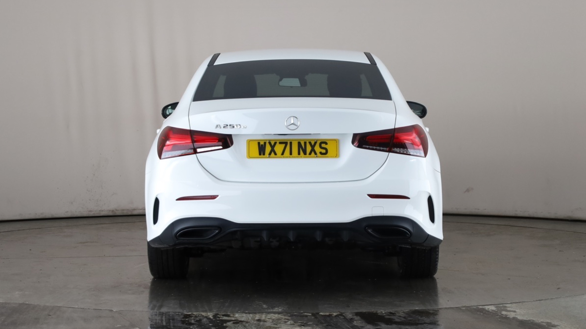 4020647 A250e AMG Line 4dr Auto