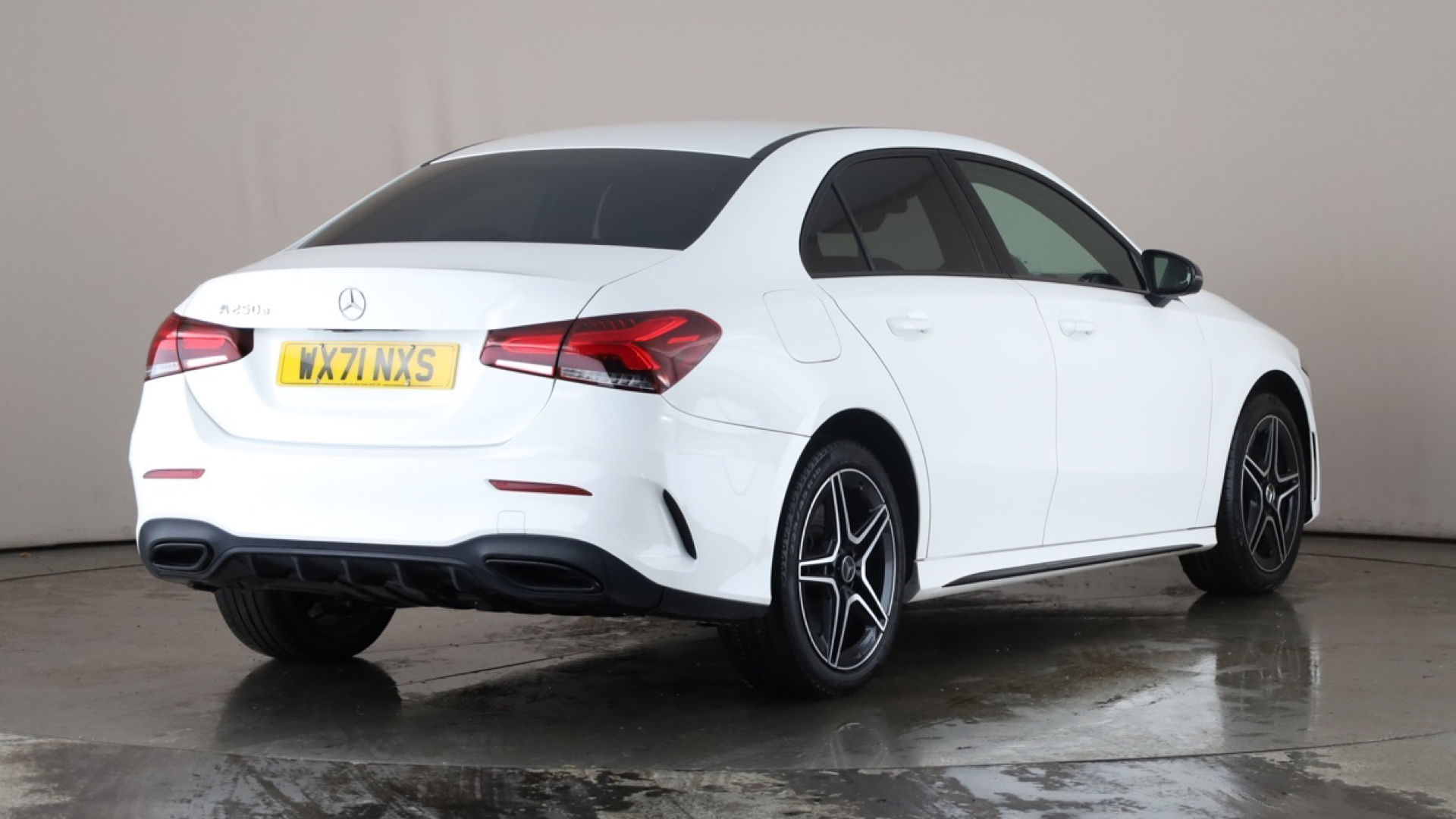 4020647 A250e AMG Line 4dr Auto