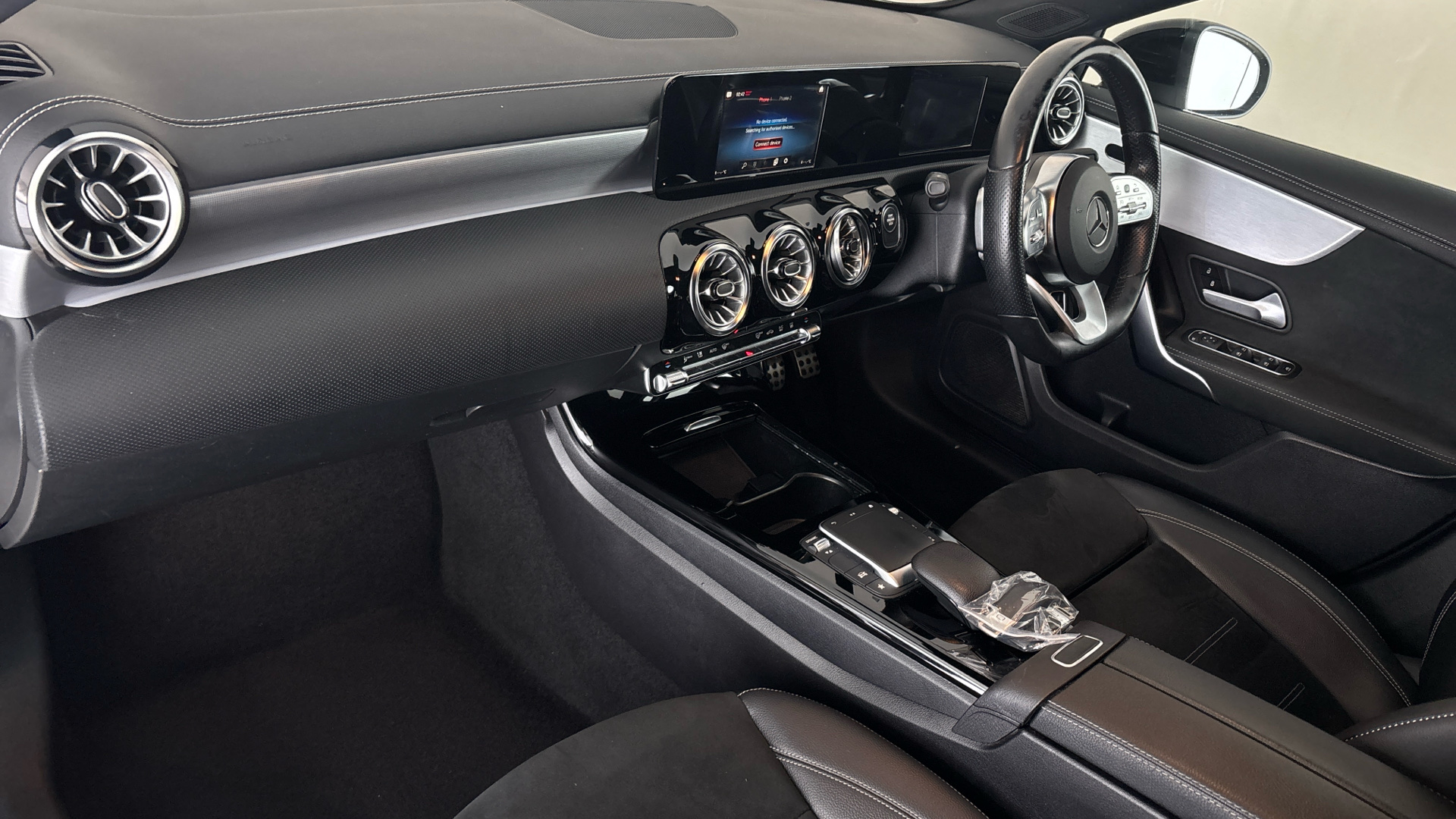 4020647 A250e AMG Line 4dr Auto