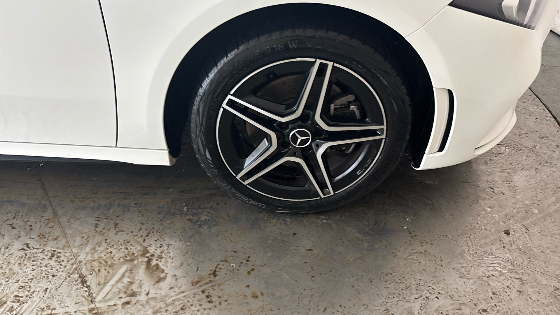 4020647 A250e AMG Line 4dr Auto