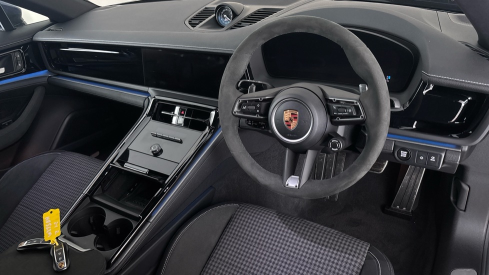PORSCHE PANAMERA Image 9