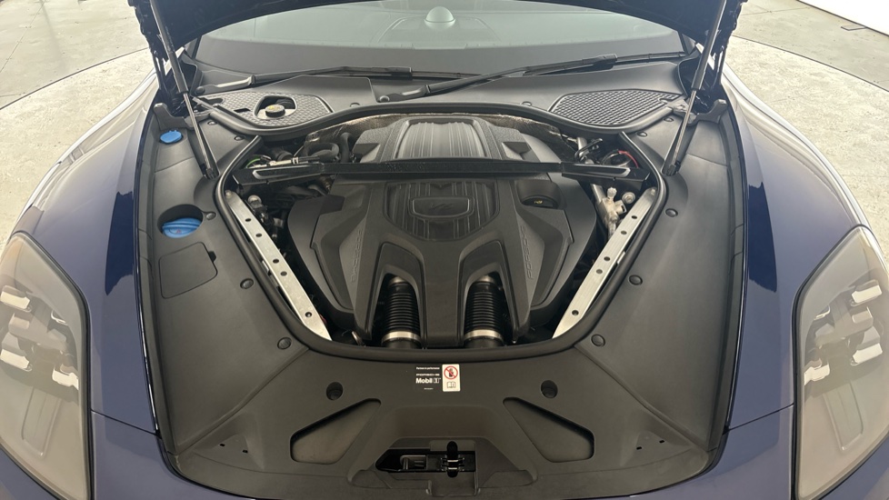 PORSCHE PANAMERA Image 16