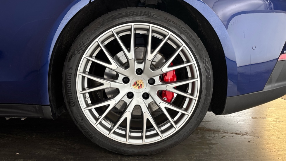 PORSCHE PANAMERA Image 18