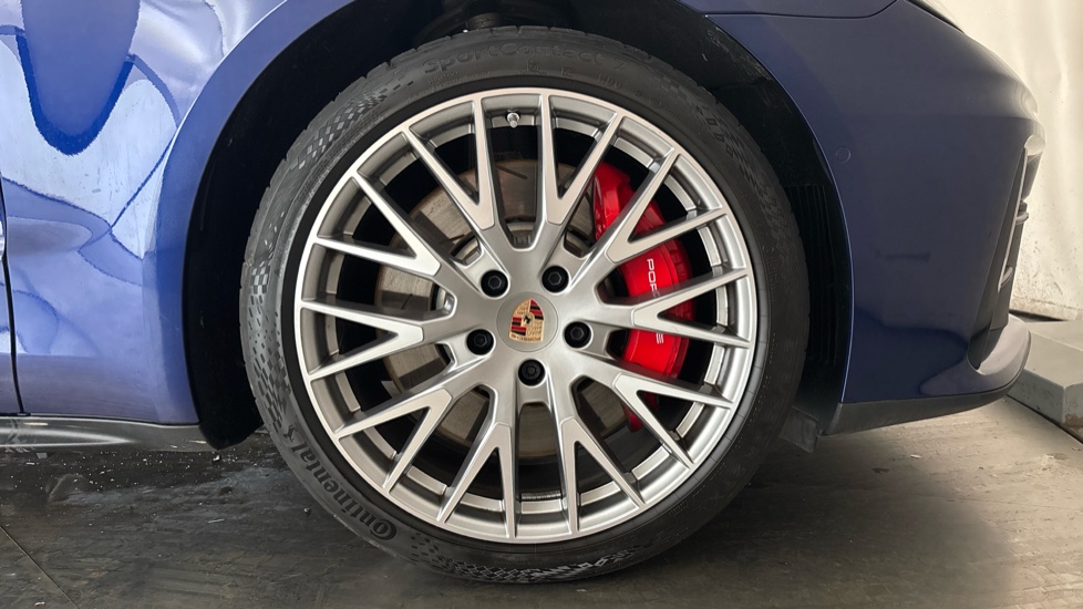 PORSCHE PANAMERA Image 20