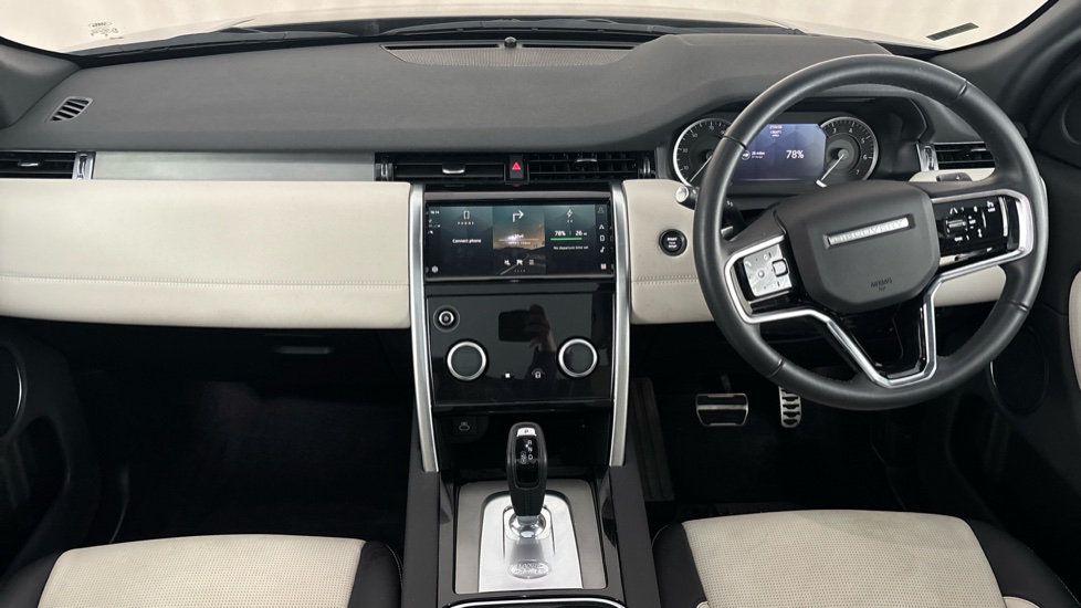 LAND ROVER DISCOVERY SPORT Image 11