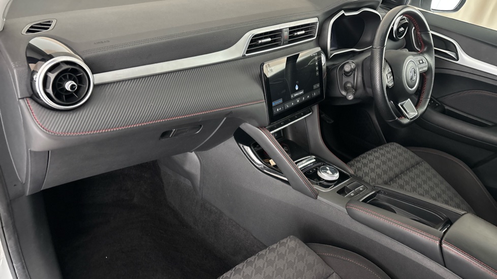 MG ZS Image 10
