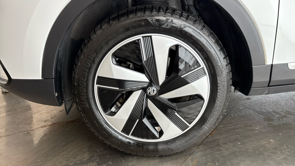 MG ZS Image 17