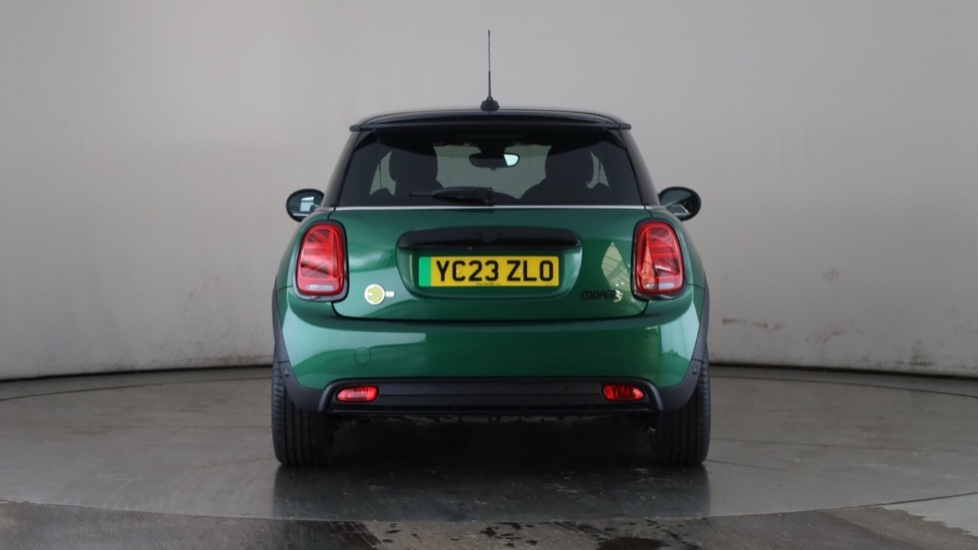 MINI HATCHBACK Image 4