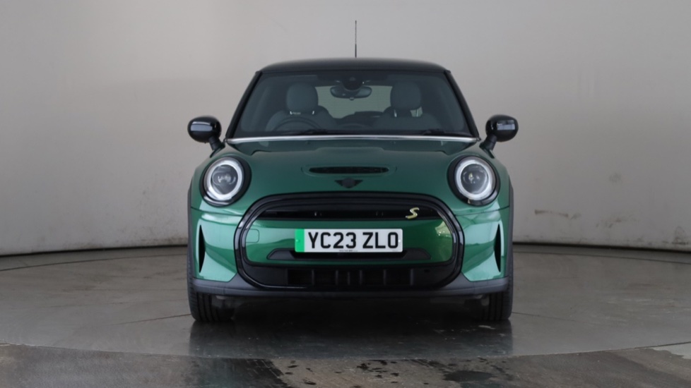 MINI HATCHBACK Image 8
