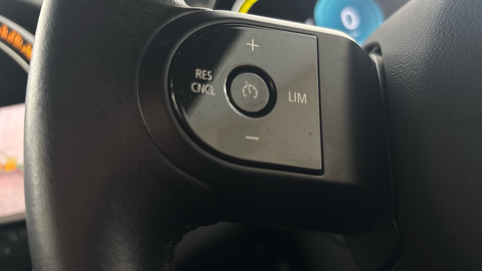 MINI HATCHBACK cruise control