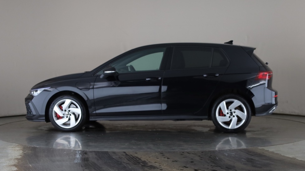 VOLKSWAGEN GOLF Image 2