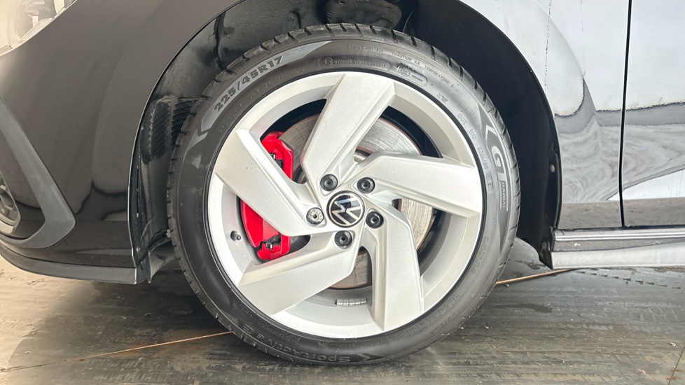 VOLKSWAGEN GOLF Image 17
