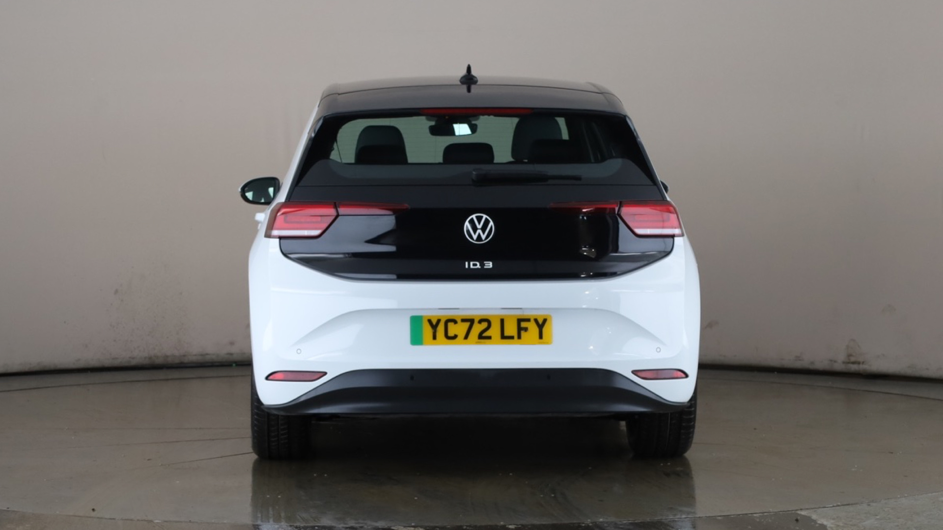 4020821 150kW Life Pro Performance 58kWh 5dr Auto