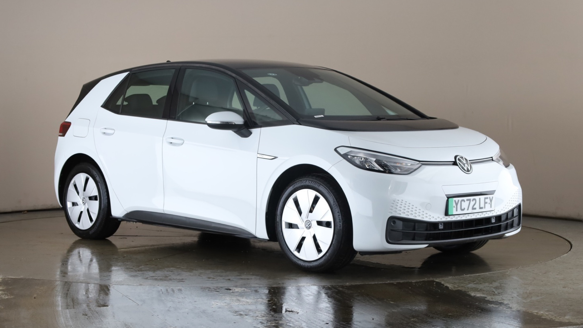 4020821 150kW Life Pro Performance 58kWh 5dr Auto