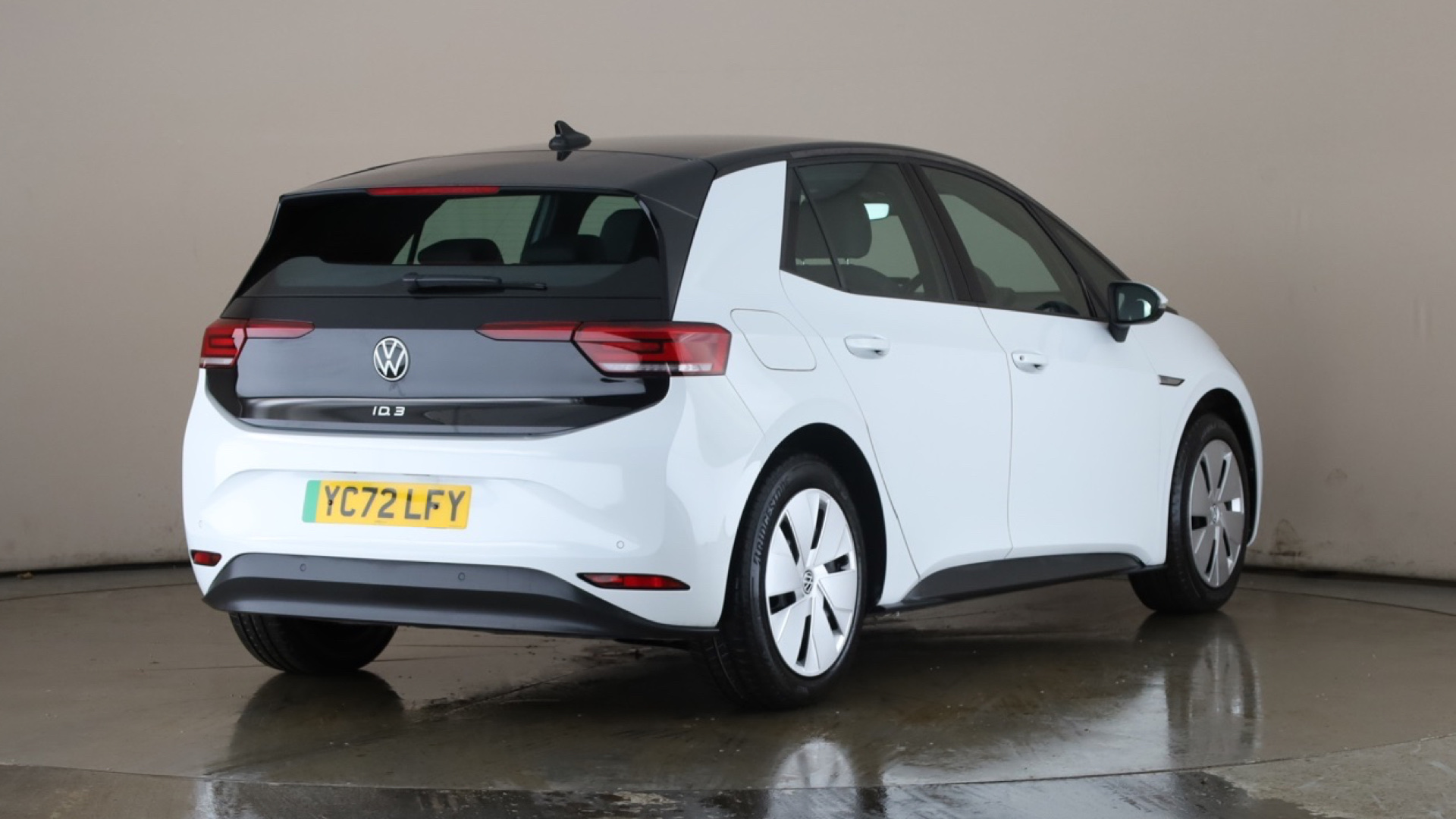 4020821 150kW Life Pro Performance 58kWh 5dr Auto