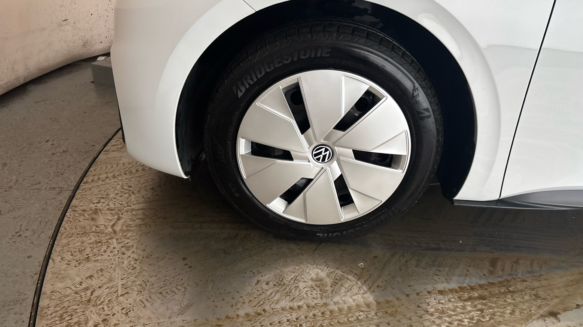 4020821 150kW Life Pro Performance 58kWh 5dr Auto