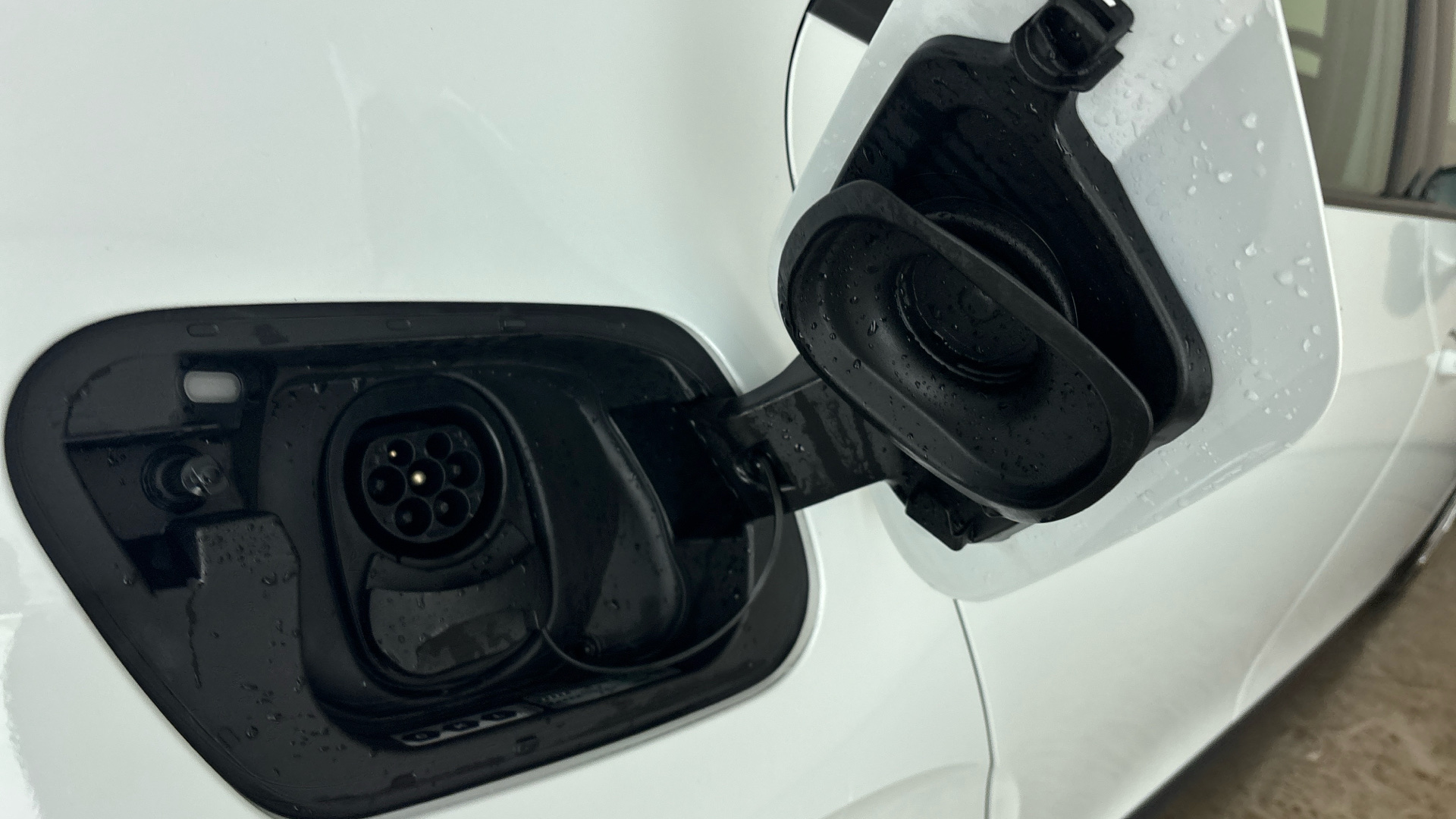 4020821 150kW Life Pro Performance 58kWh 5dr Auto