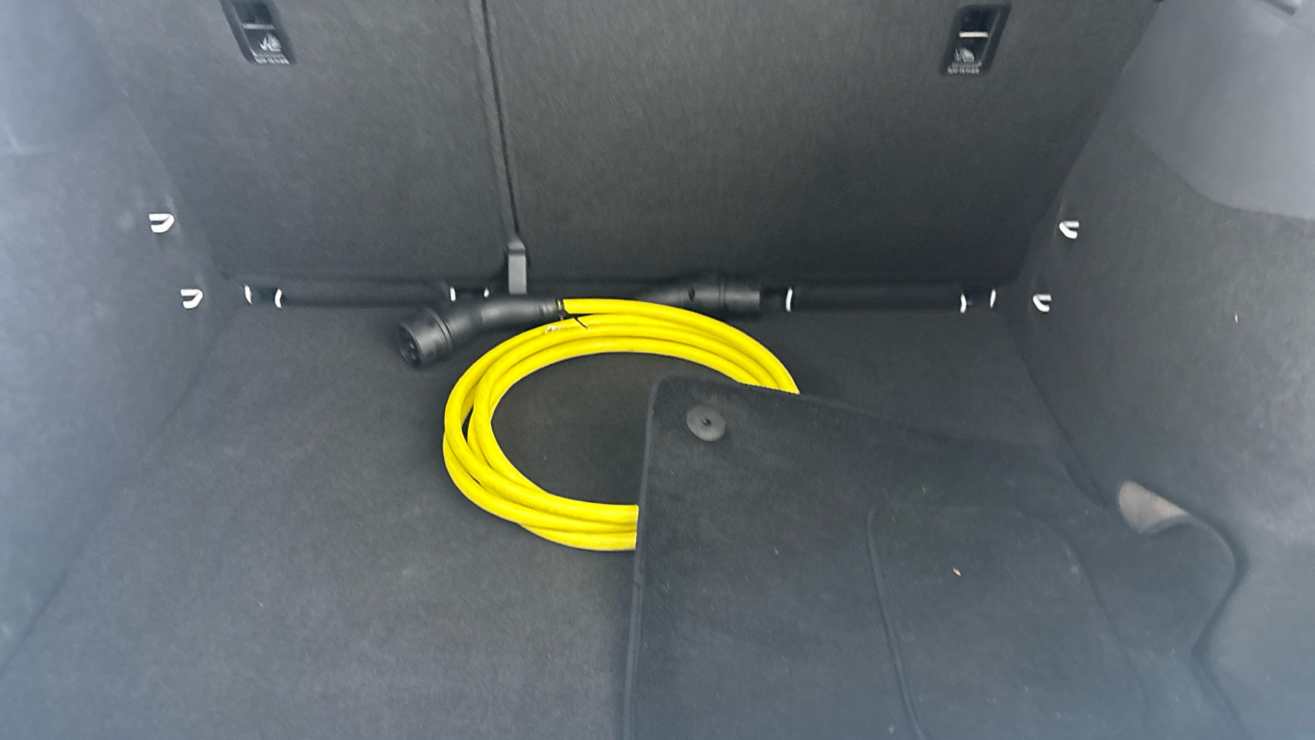 4020821 150kW Life Pro Performance 58kWh 5dr Auto