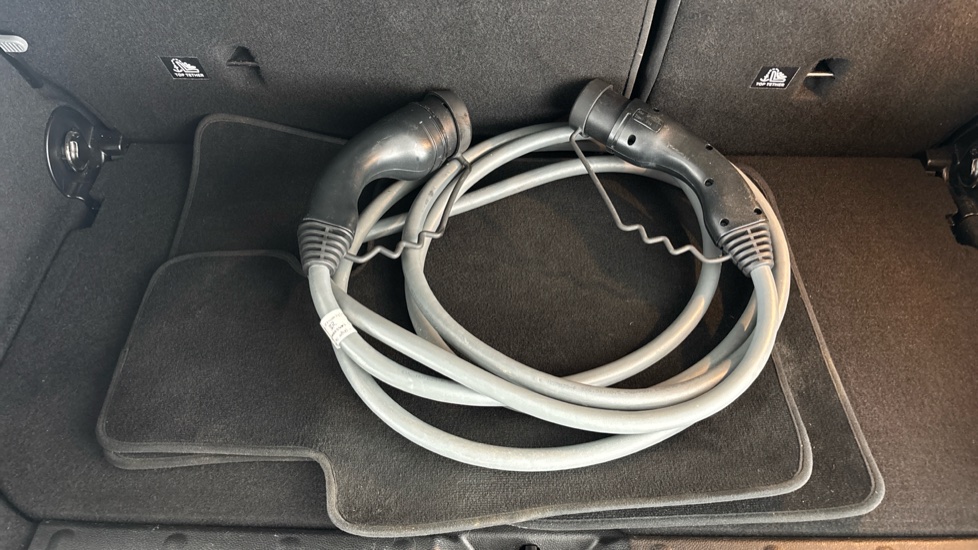 MINI HATCHBACK Image 22