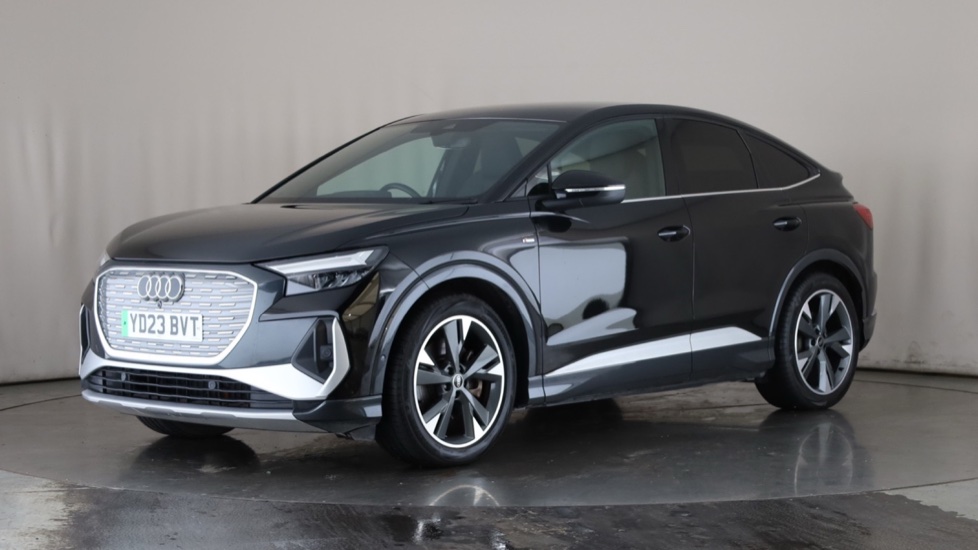 Used AUDI Q4