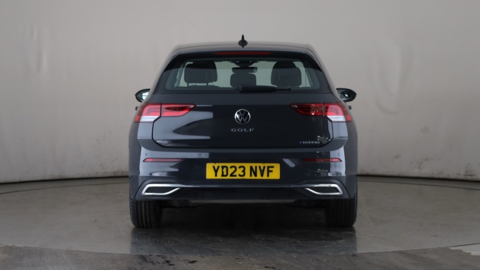 VOLKSWAGEN GOLF Image 4