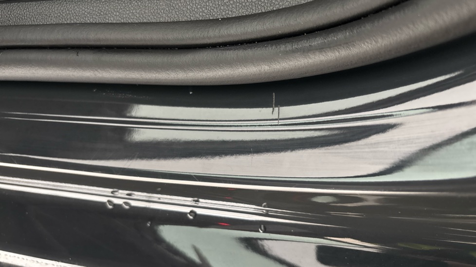 VOLKSWAGEN GOLF scratch