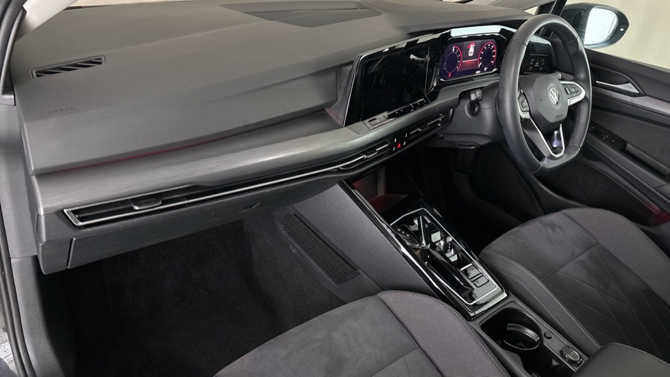 VOLKSWAGEN GOLF Image 10