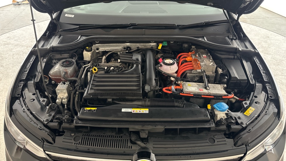 VOLKSWAGEN GOLF Image 16